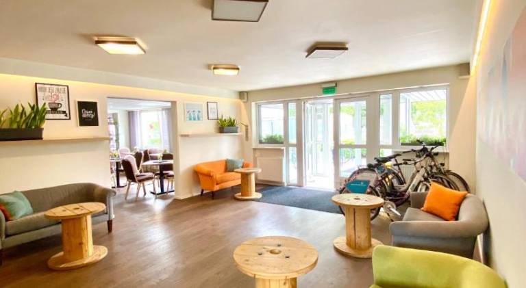 Nice serviced apartment with patio & sauna | Pets are welcome — photo 4