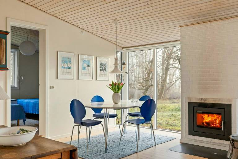 Nature-immersed cottage by Camønoen on Møn — photo 2