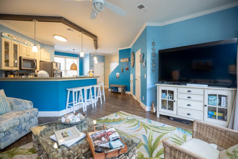 Vacation home with pool & barbecue — photo 4