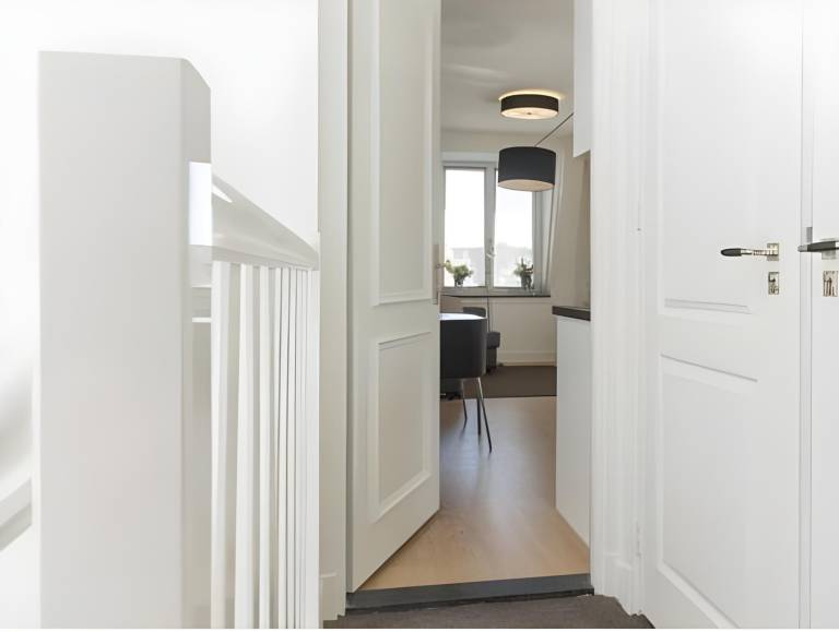 Apartment with patio | Near Binnenhof — photo 3
