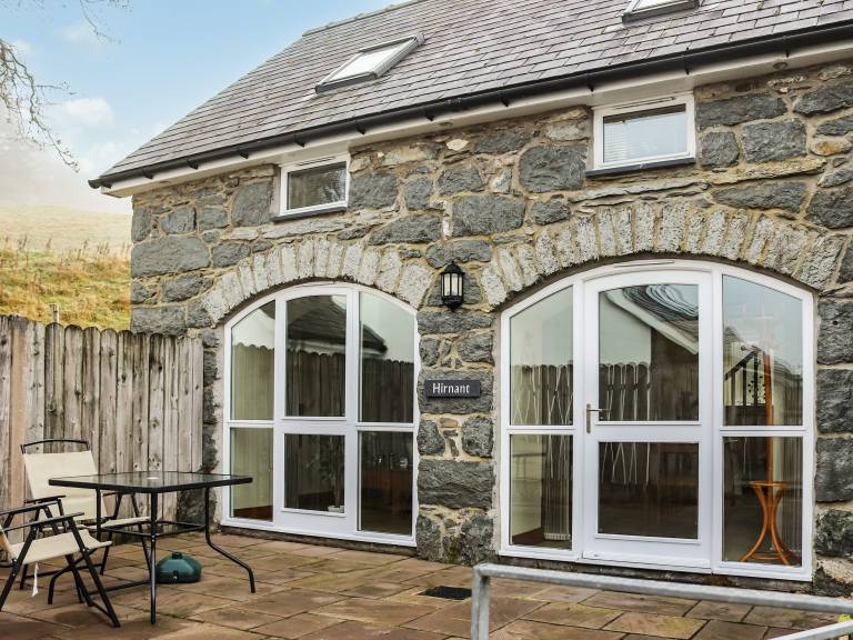 Cottage Bala