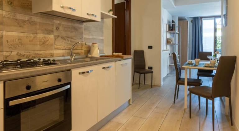 Apartment with 1 room for 4 persons — photo 3