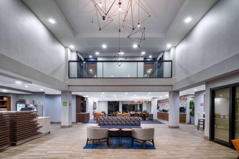 La Quinta Inn and Suites by Wyndham-Albany GA — photo 4