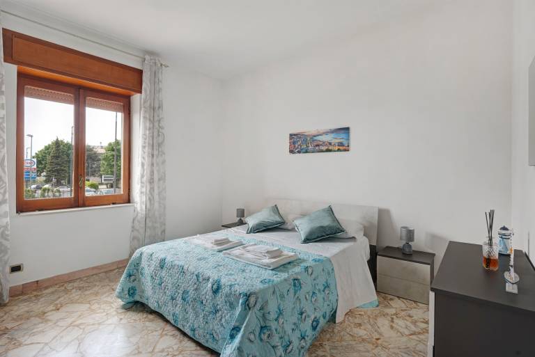 Apartment 'Ischia Con Terrazza' with Private Terrace, Shared Garden and Wi-Fi — photo 2