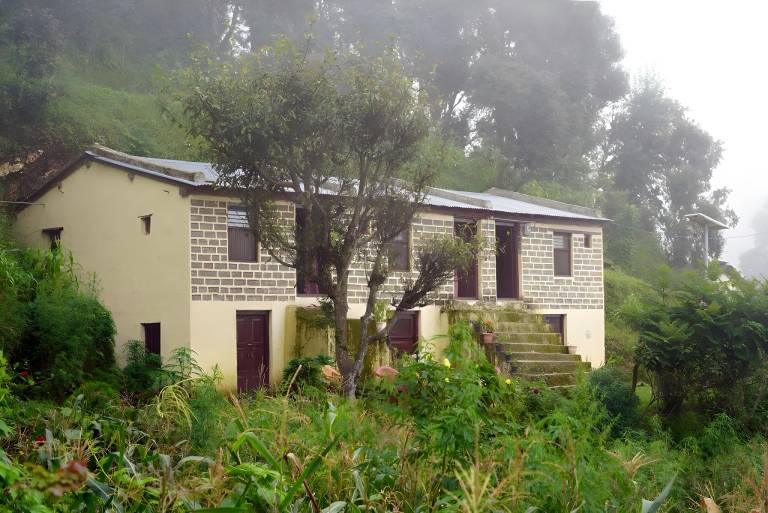 Kaphal Kanarkha Homestay in Nainital