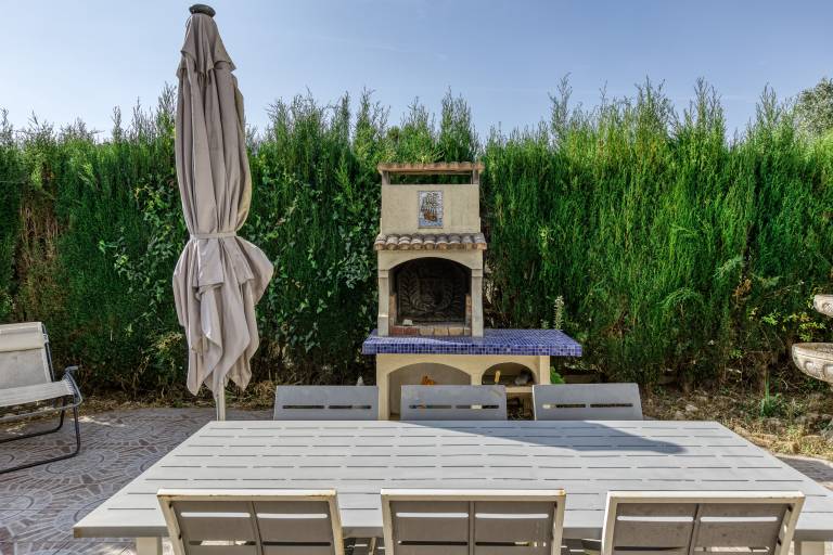 Fully equipped lovely house with barbeque, pool & garden | Mountain view | Dogs allowed — photo 2