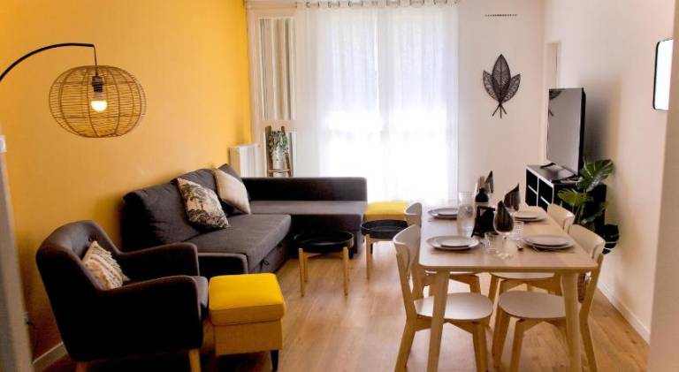 Fully equipped rental apartment with patio & yard | Good for workation | Dogs allowed — photo 2