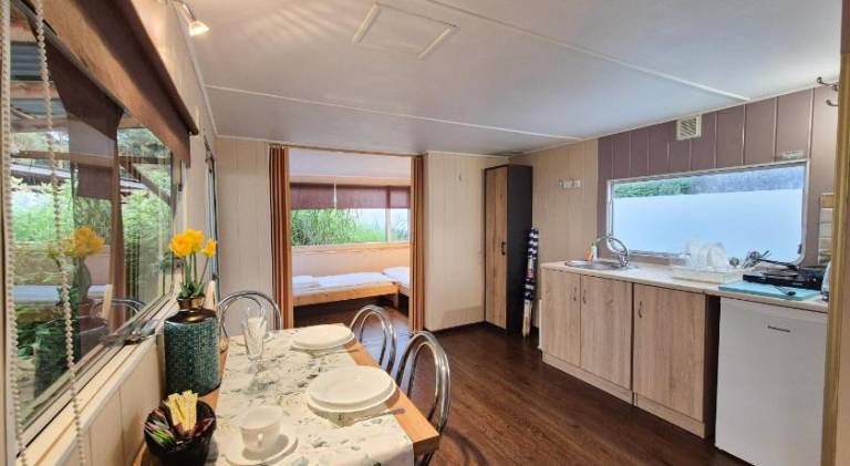 Lovely vacation home with yard, terrace & barbeque | Beach nearby | Pets are welcome — photo 3