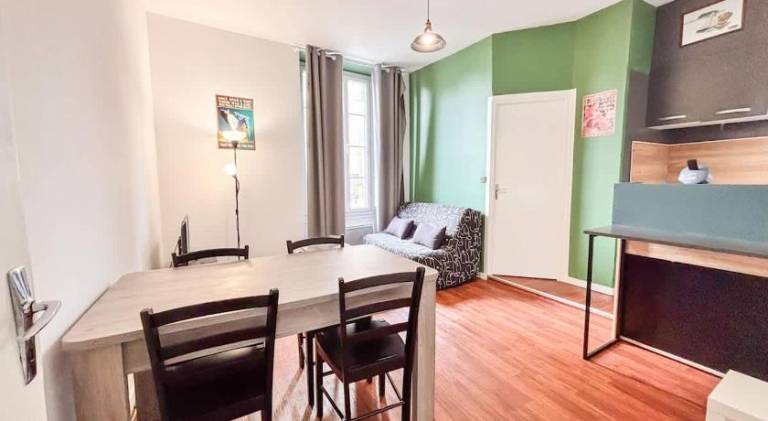 Holiday apartment | Close to Bordeaux Cathedral | Pets allowed — photo 3