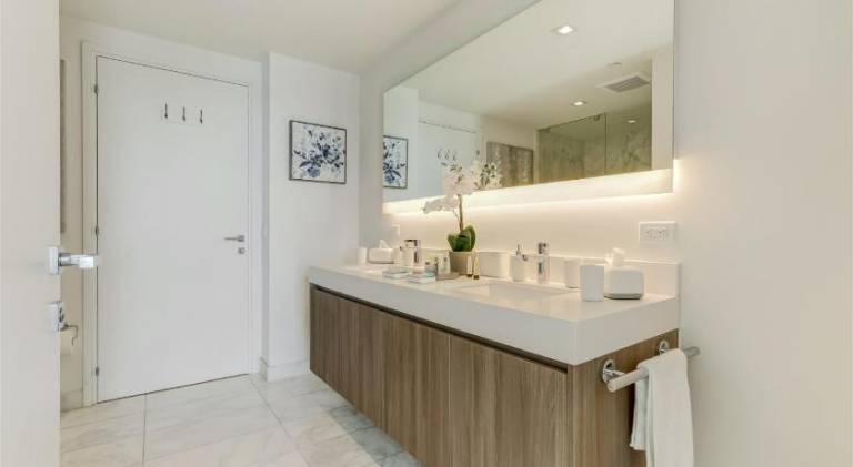 Lovely vacation home with pool | Beach nearby | Pet-friendly in Fort Lauderdale, FL