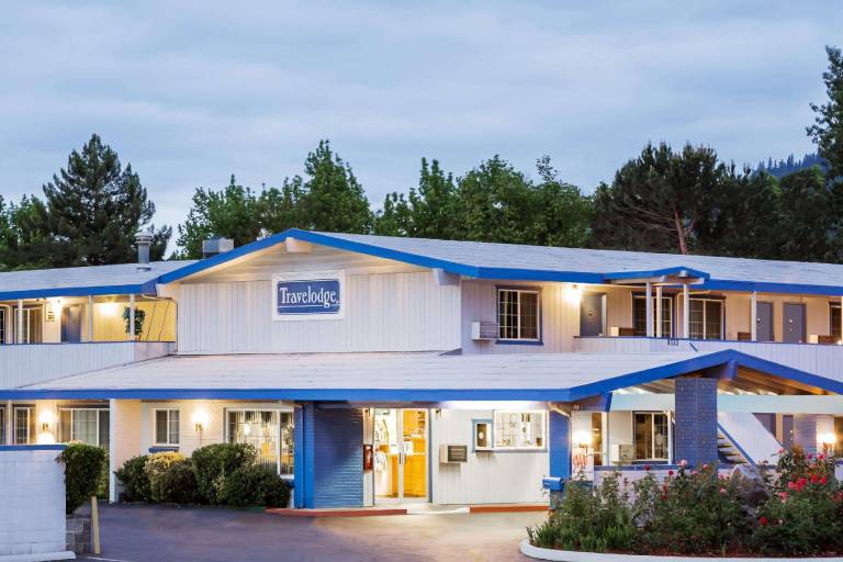 Travelodge by Wyndham Grants Pass — photo 4