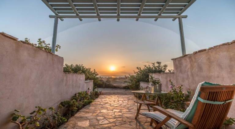 House with barbecue, garden & patio | Perfect for remote work | Pets are welcome in Naxos