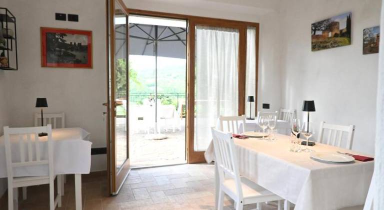 Holiday apartment with yard, private pool & BBQ | Perfect for remote work | Pets allowed — photo 4
