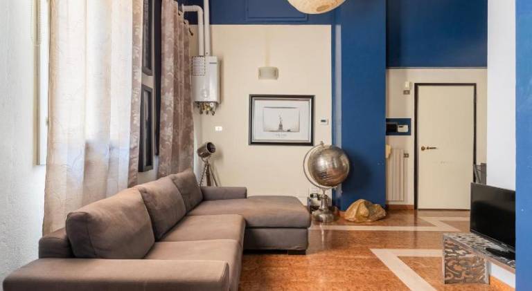 Holiday apartment | Next to Two Towers — photo 5