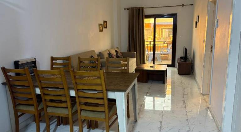 Cozy Seaside 1BR Apartment B4 in Turtles Beach - Hurghada — photo 5