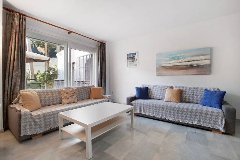 Apartment "Don Juan Manuel" with Shared Pool & Wi-Fi — photo 4