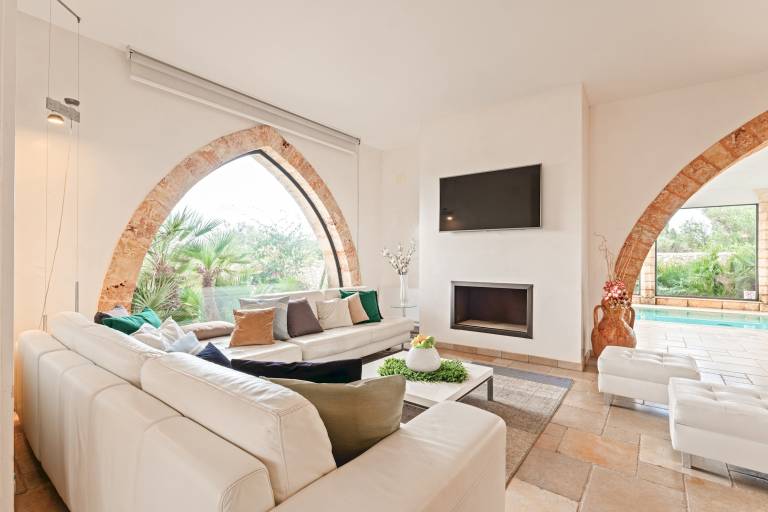 Villa with patio, private pool & garden | Garden view — photo 5