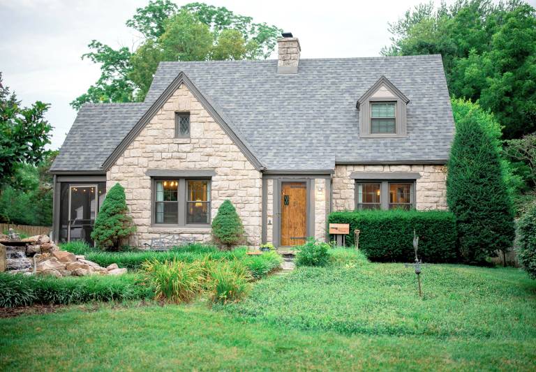 Cottage  Springfield