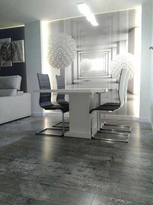 Apartment with jacuzzi & pool | Near Cathedral-Basilica of Our Lady of the Pillar — photo 2