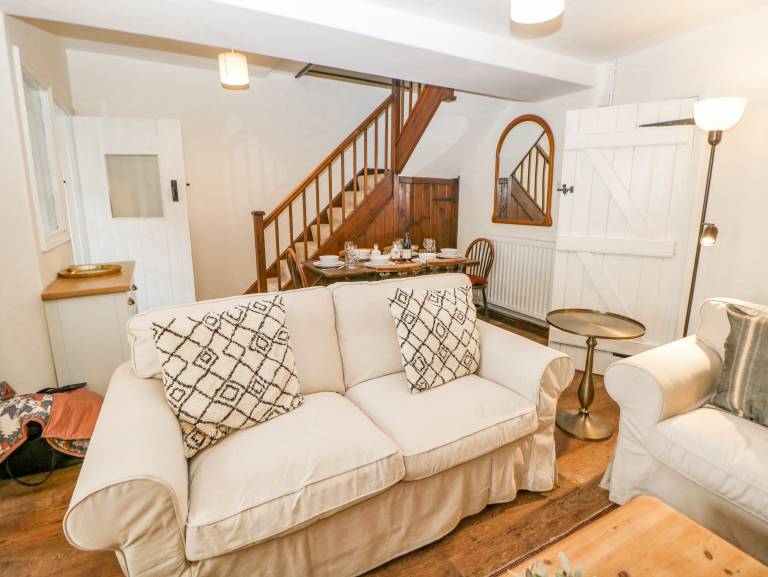 Family-oriented lovely cottage with garden | Pets allowed — photo 4