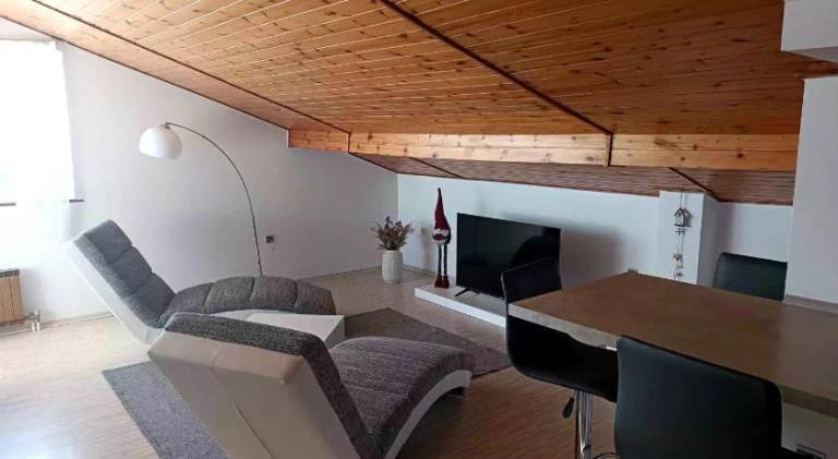 Holiday apartment with yard, barbecue & terrace | Suitable for remote work — photo 2