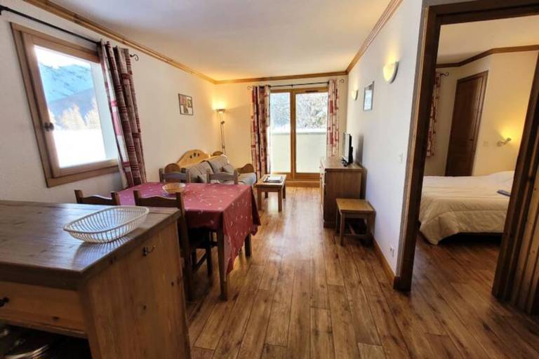 Apartment with 2 rooms for 6 persons in Val-Cenis