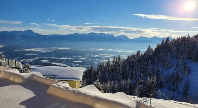 Rental apartment with pool in Villach