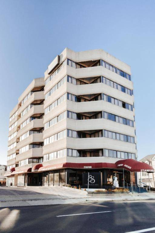 Stamford Suites — photo 3
