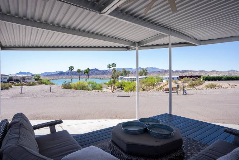 Bungalow with grill & pool — photo 3
