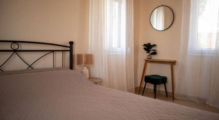 Vacation home with terrace — photo 2