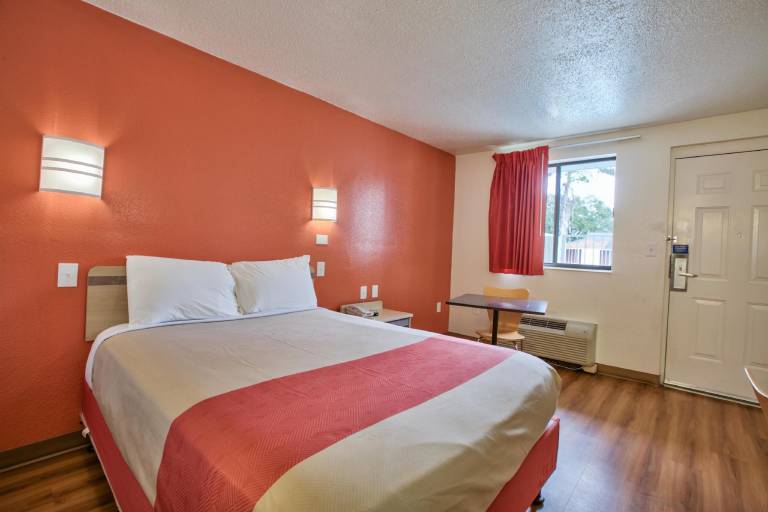 Motel 6 Tallahassee, FL in Tallahassee, FL