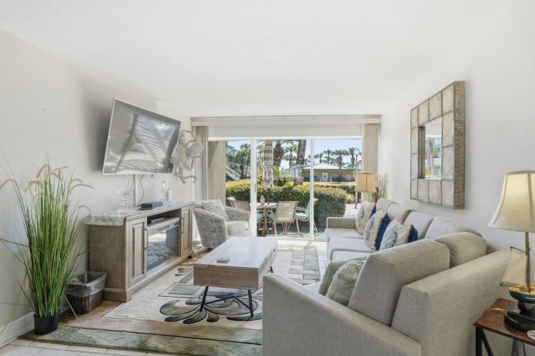 100A - 1BR/1 Bath at Seaspray Condos on Okaloosa Island, Fort Walton Beach, Fl — photo 2