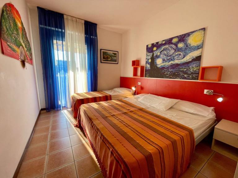 Family-friendly holiday apartment with pool | City view | Next to the beach | Pets are welcome — photo 4