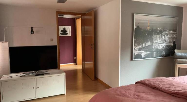 Apartment with pool — photo 2