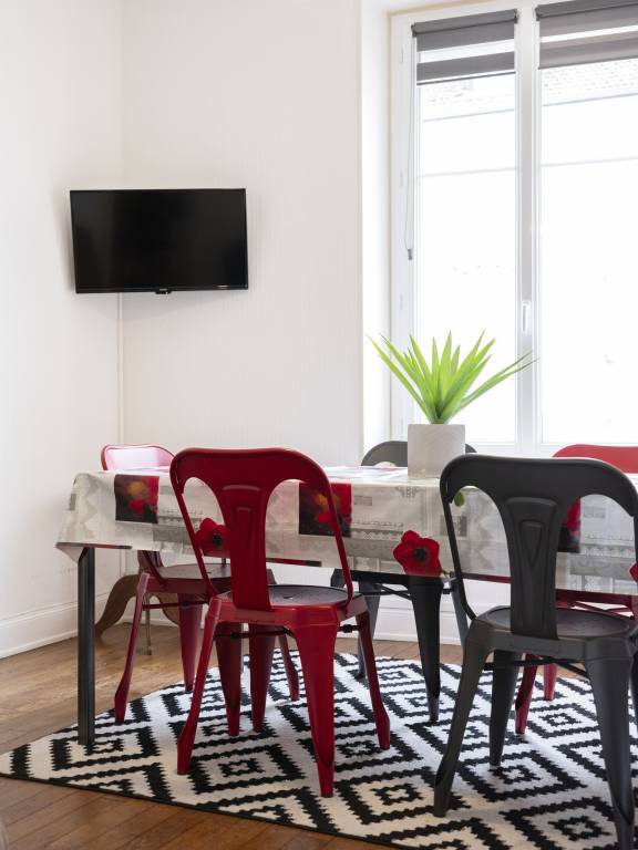 Apartment with 2 rooms for 6 persons — photo 3