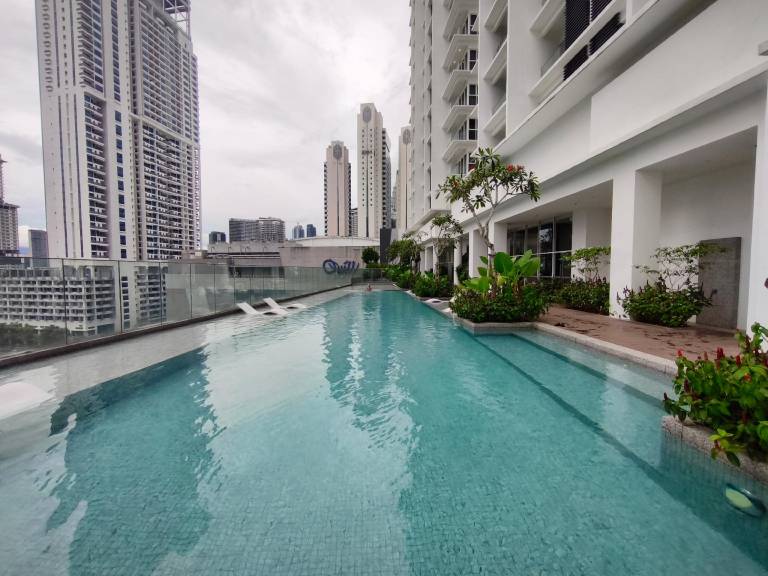Quill Residence Suites KLCC by Moonlight