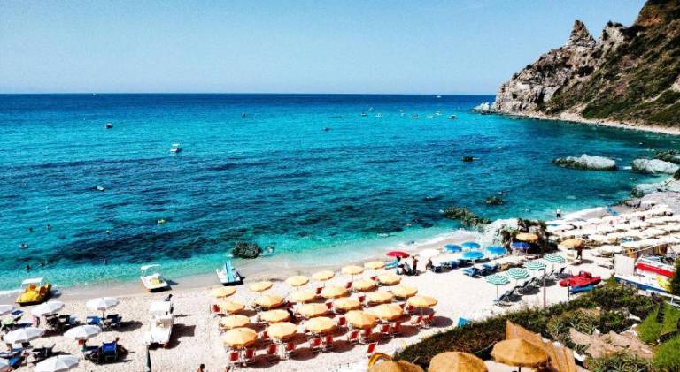 Costa Real - Garden Retreat with Private beach, Pet Friendly in Ricadi