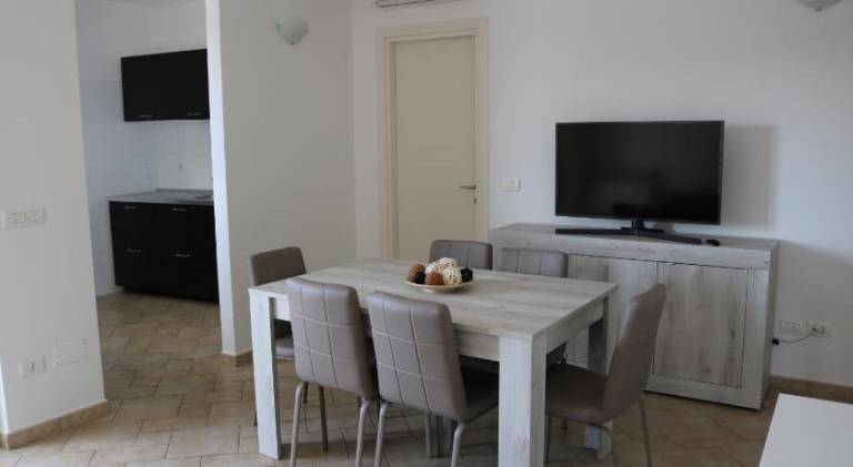 House with terrace — photo 2