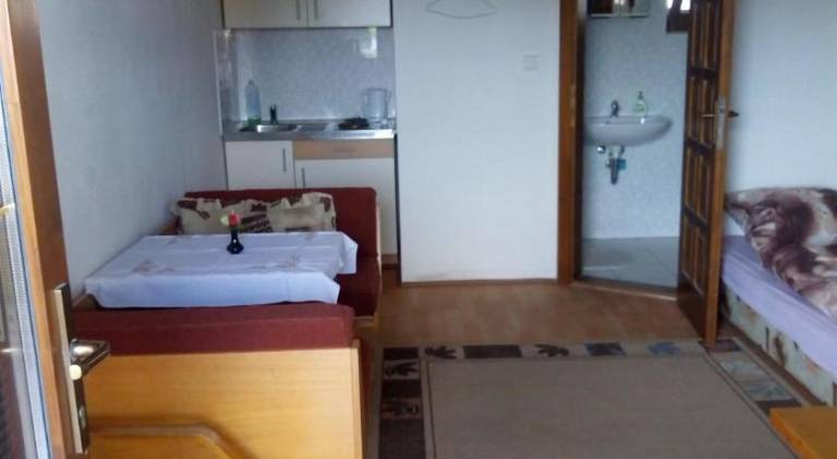 Rental apartment with barbecue & terrace — photo 2