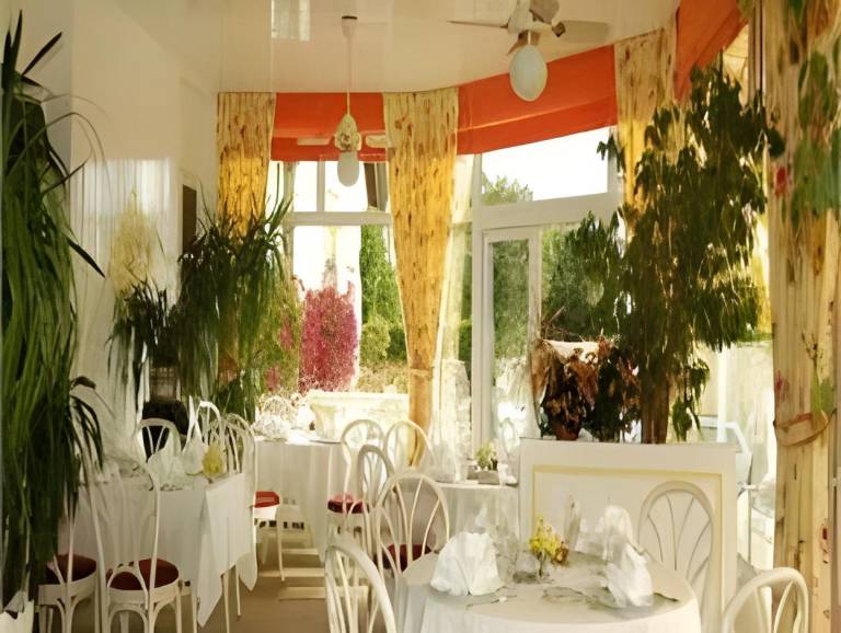 Le Grand Hotel de Mayenne - Logis hotels restaurant — photo 5