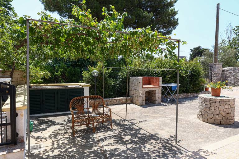 Family-friendly holiday apartment with patio, yard & barbeque | Pets allowed — photo 4