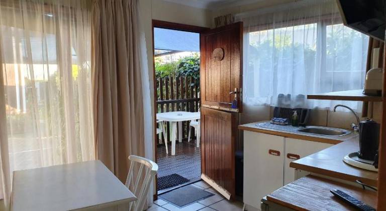 Lakeside Accommodation — photo 3