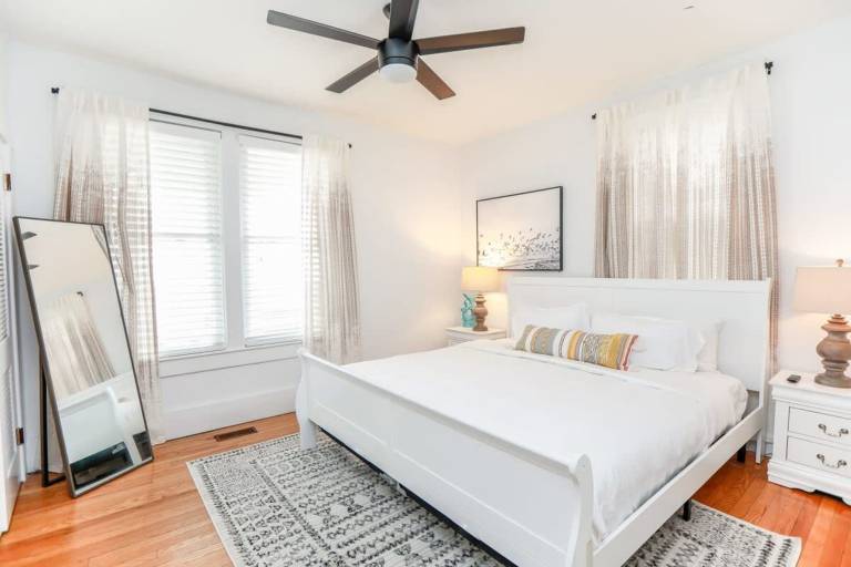 Apartment with fast internet & grill | Sea view in Norfolk, VA