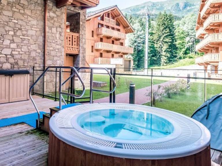 Rental apartment with pool & sauna in Les Belleville