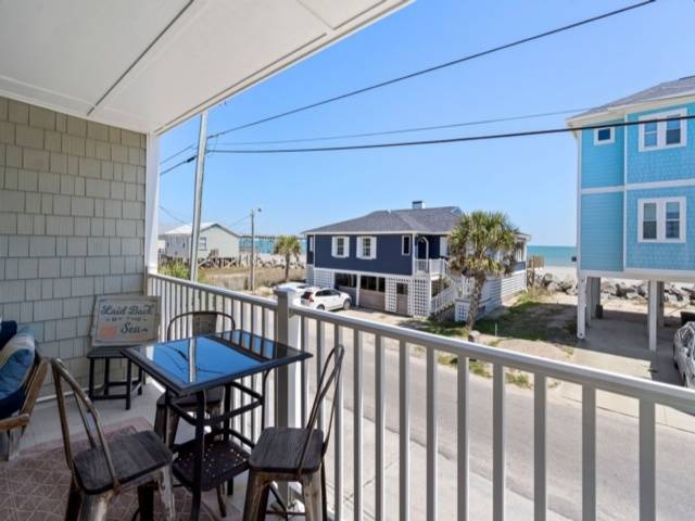 Condo with pool & patio — photo 2