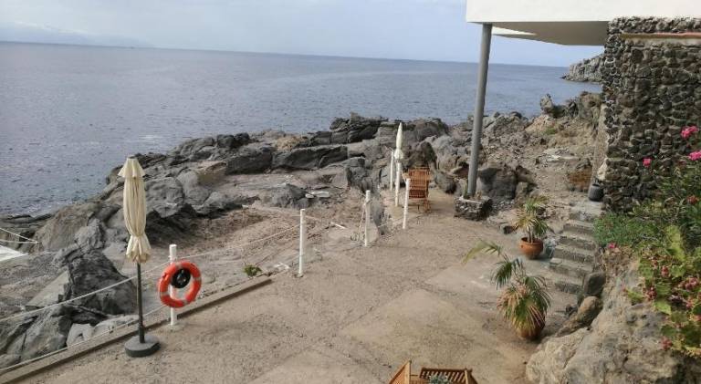 Charming apartment with garden, pool & patio | Beach nearby | Perfect for remote work | Dogs allowed — photo 4