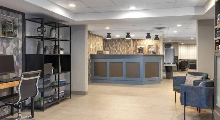 Holiday Inn Express South Burlington Downtown By IHG — photo 5