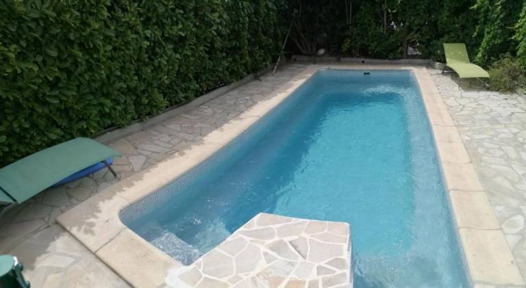 Holiday apartment with patio & private pool — photo 2