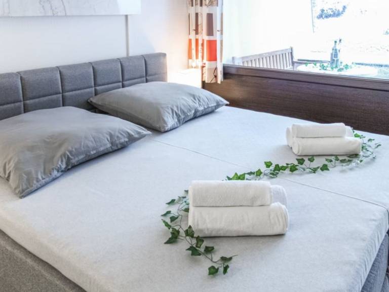 Family-oriented charming holiday apartment with pool & patio | Nature view | Dogs allowed — photo 2
