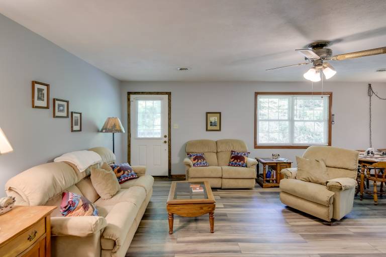 Charming Gatlinburg Home: Pets & Families Welcome! in Gatlinburg, TN